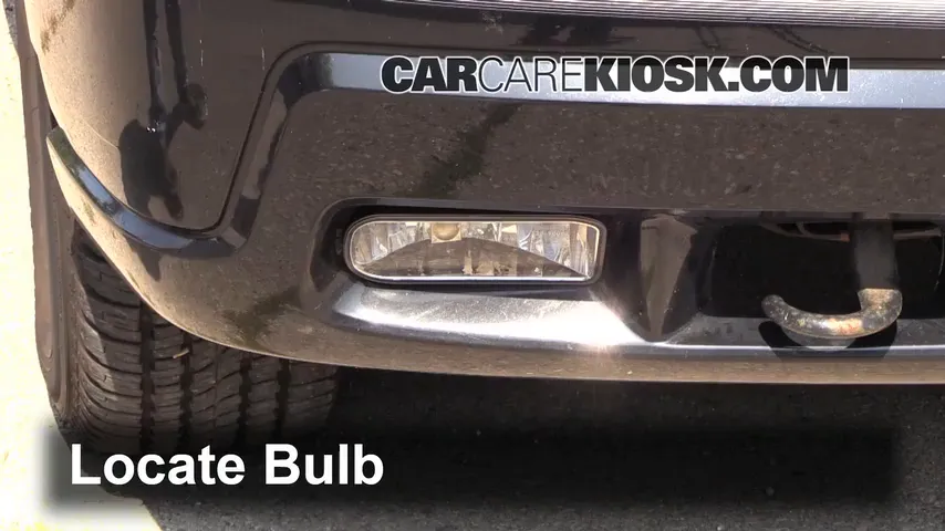 2003 Cadillac Escalade 6.0L V8 Lights Fog Light (replace bulb)